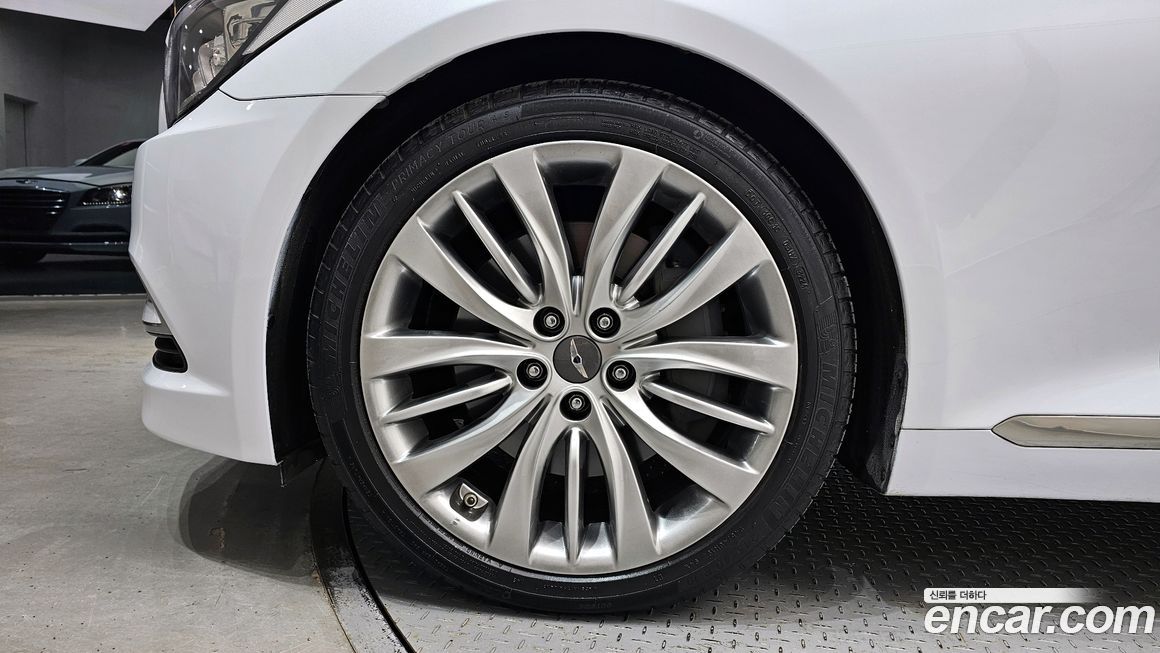 Hyundai Genesis 2016