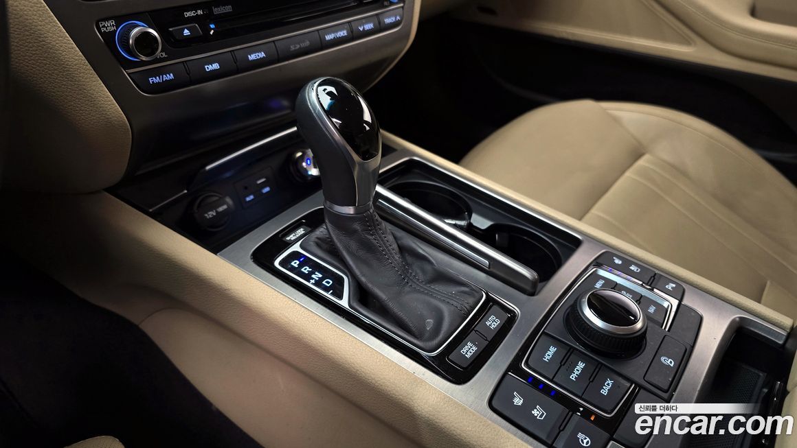 Hyundai Genesis 2016