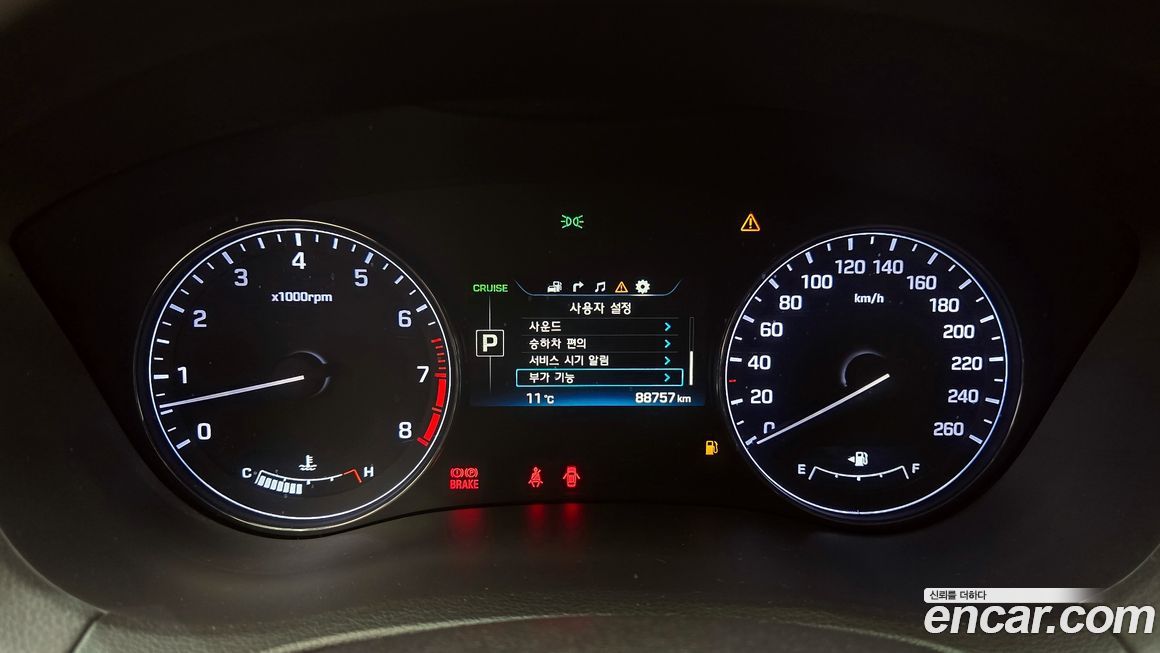 Hyundai Genesis 2016