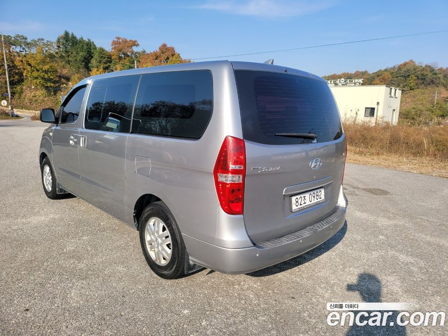 Hyundai Starex 2019