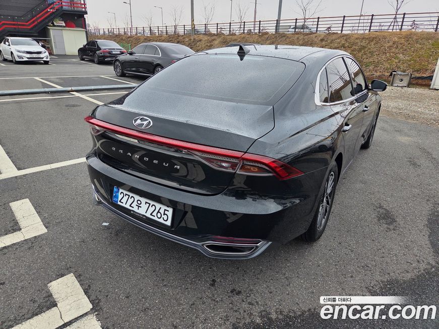 Hyundai Grandeur 2021