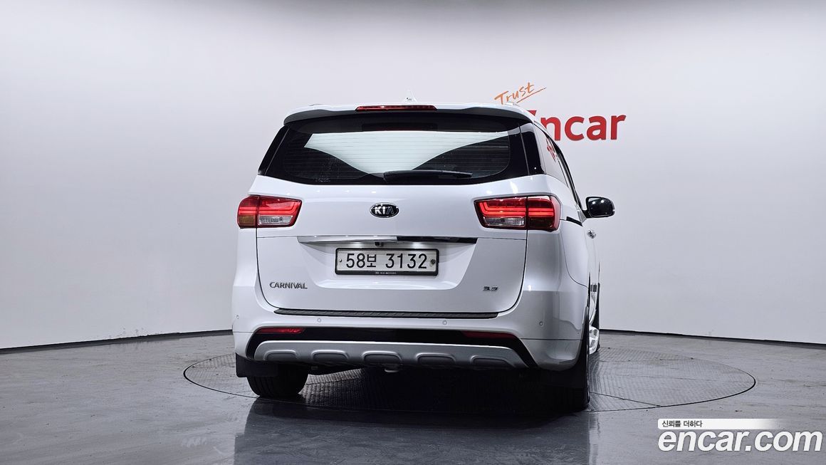 Kia Canival 2018