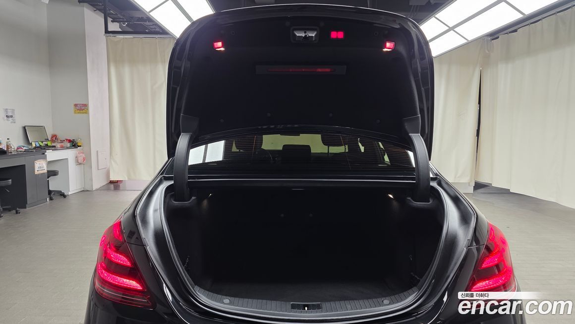 Mercedes-Benz S-Class 2018