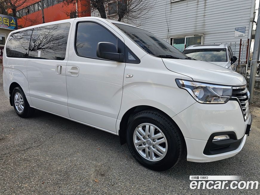 Hyundai Starex 2021