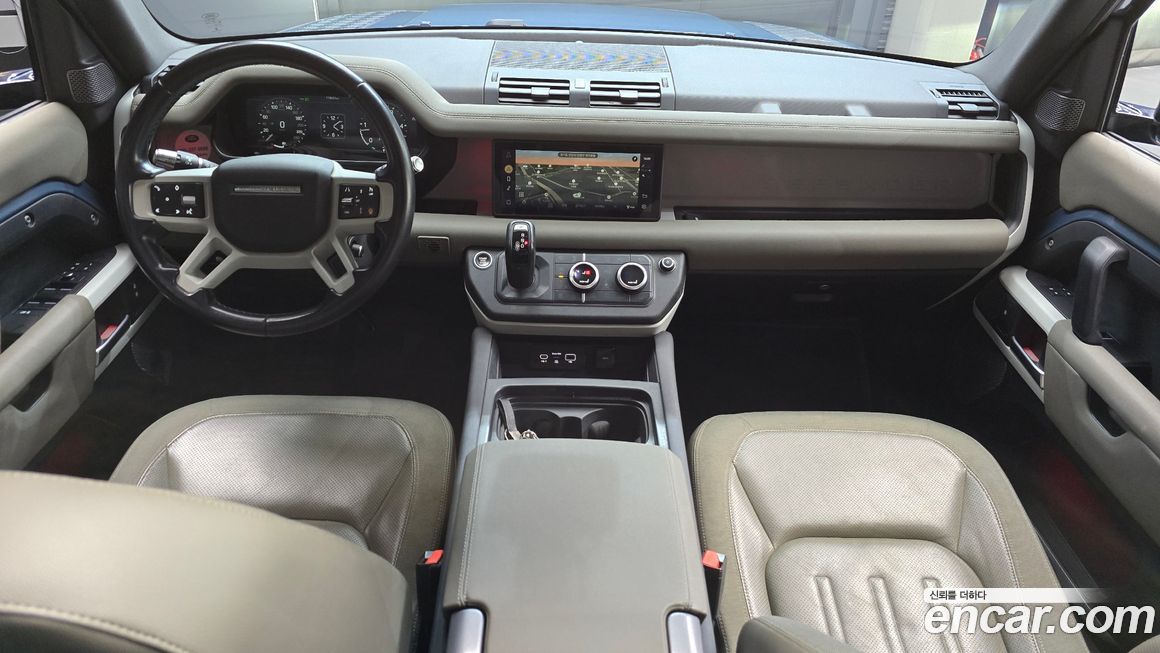 Land Rover Defender 2020