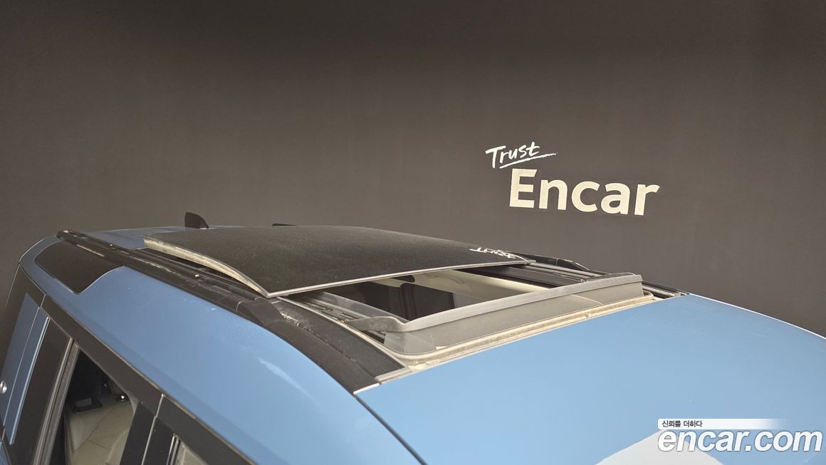 Land Rover Defender 2020