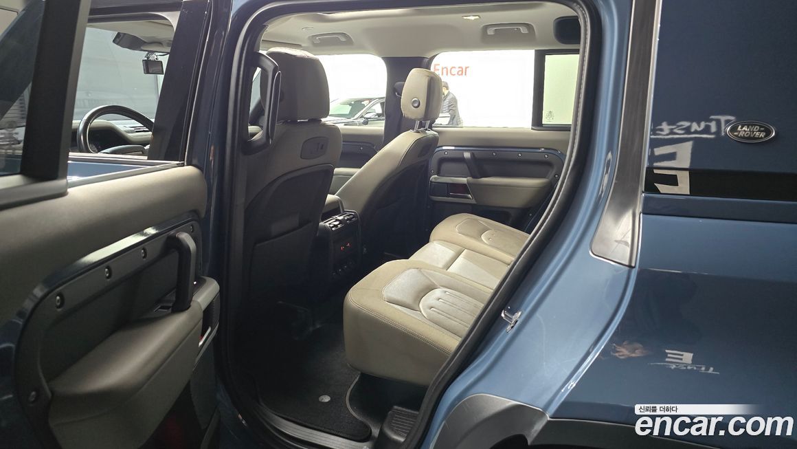 Land Rover Defender 2020