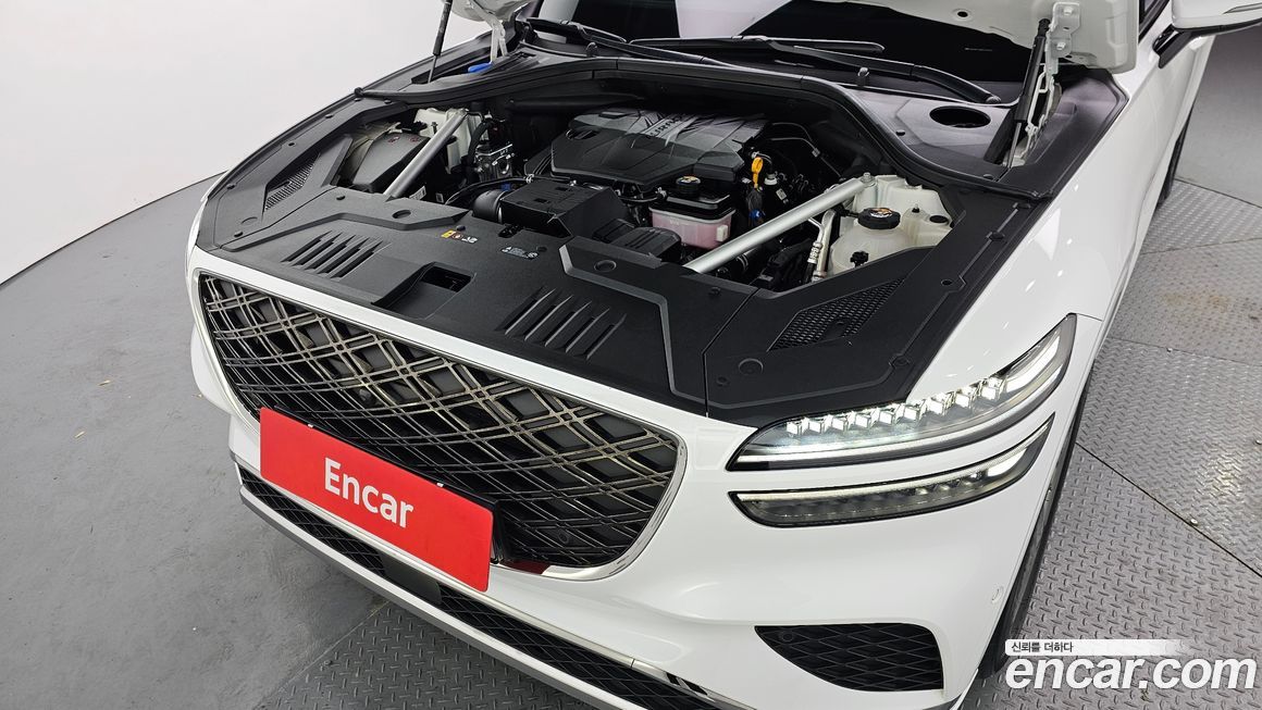 Genesis GV70 2025