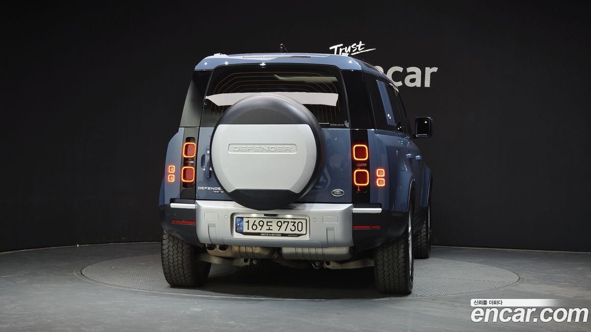 Land Rover Defender 2020