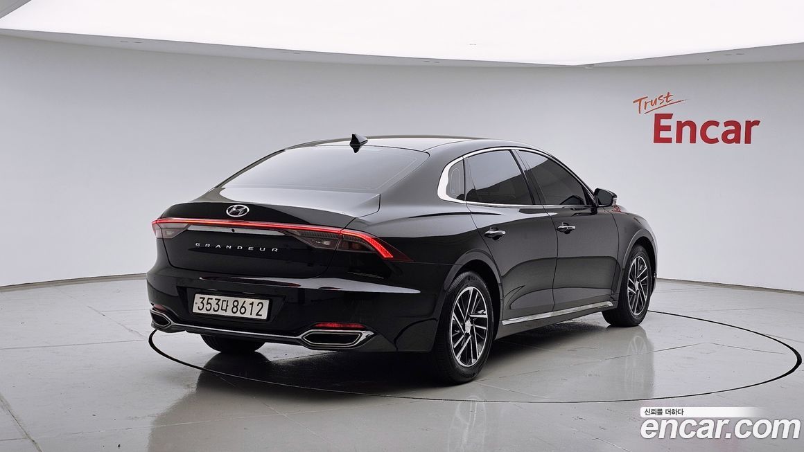 Hyundai Grandeur 2022