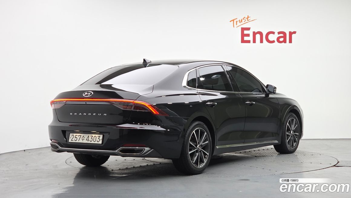 Hyundai Grandeur 2022