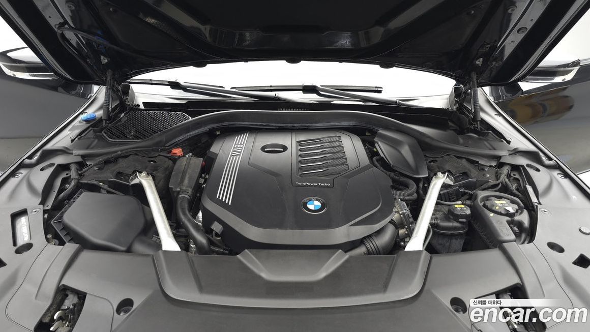 BMW 7-Series 2021