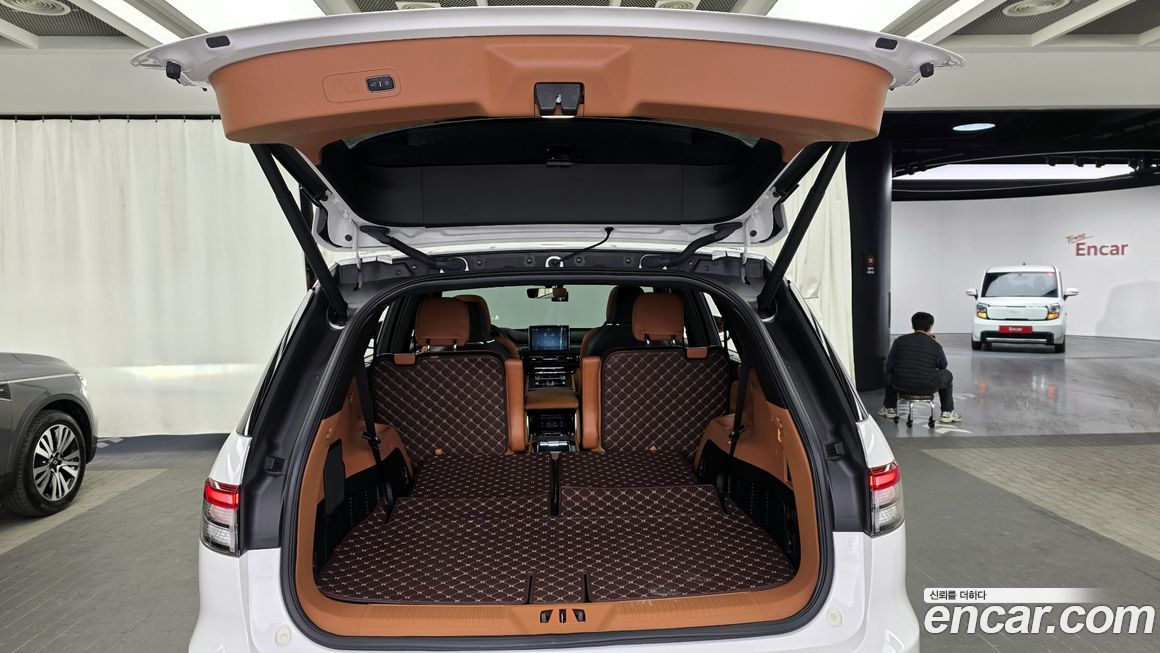 Lincoln Aviator 2023