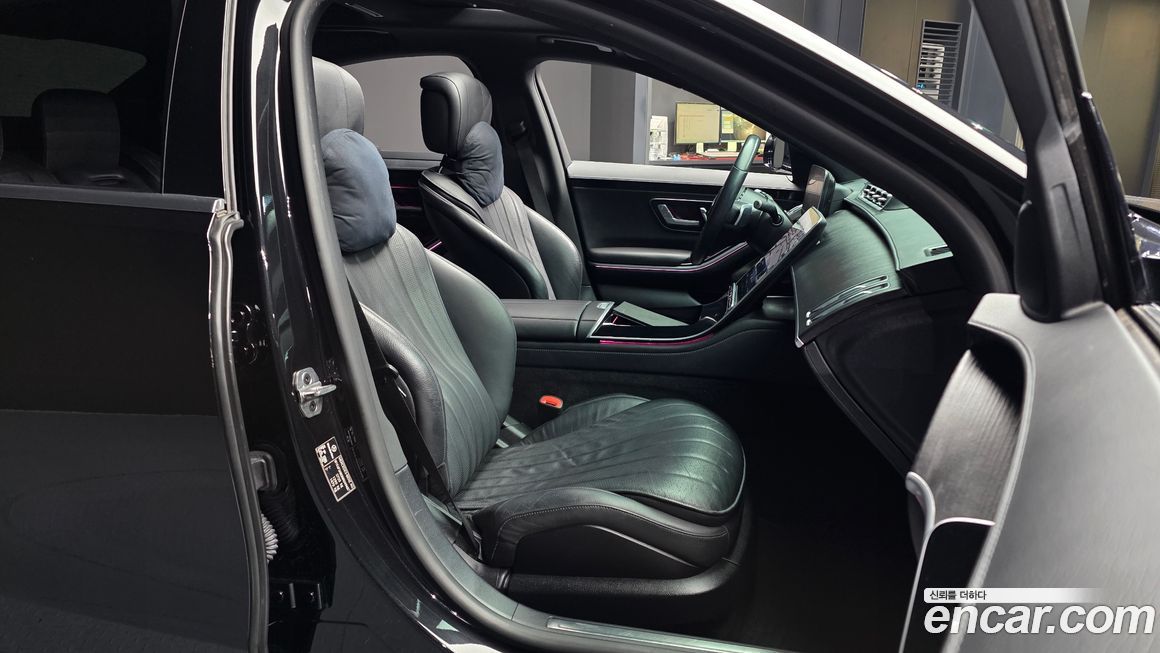 Mercedes-Benz S-Class 2021