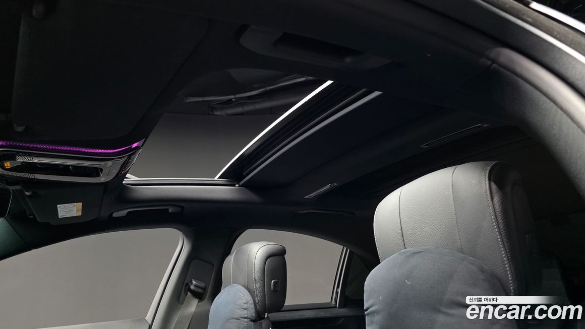 Mercedes-Benz S-Class 2021