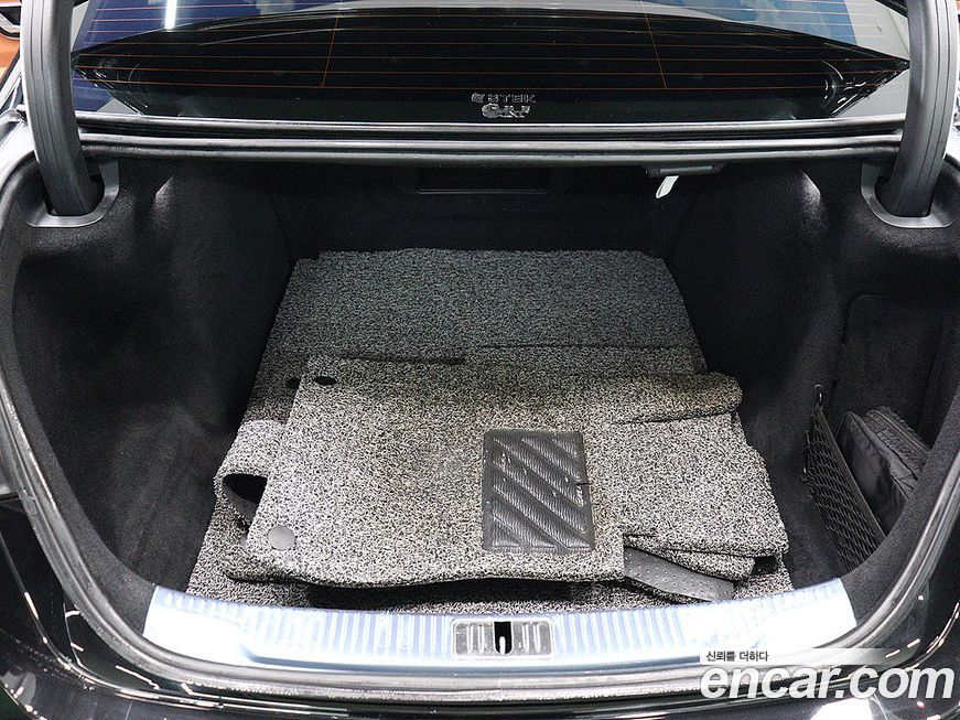 Mercedes-Benz S-Class 2022