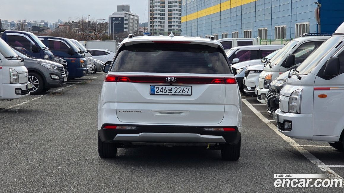 Kia Canival 2021