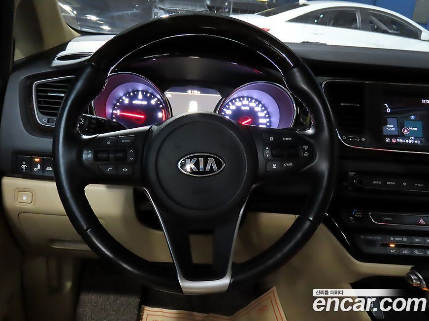Kia Canival 2019