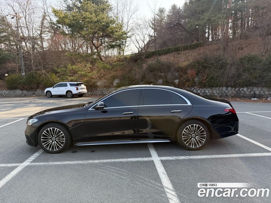 Mercedes-Benz S-Class 2021