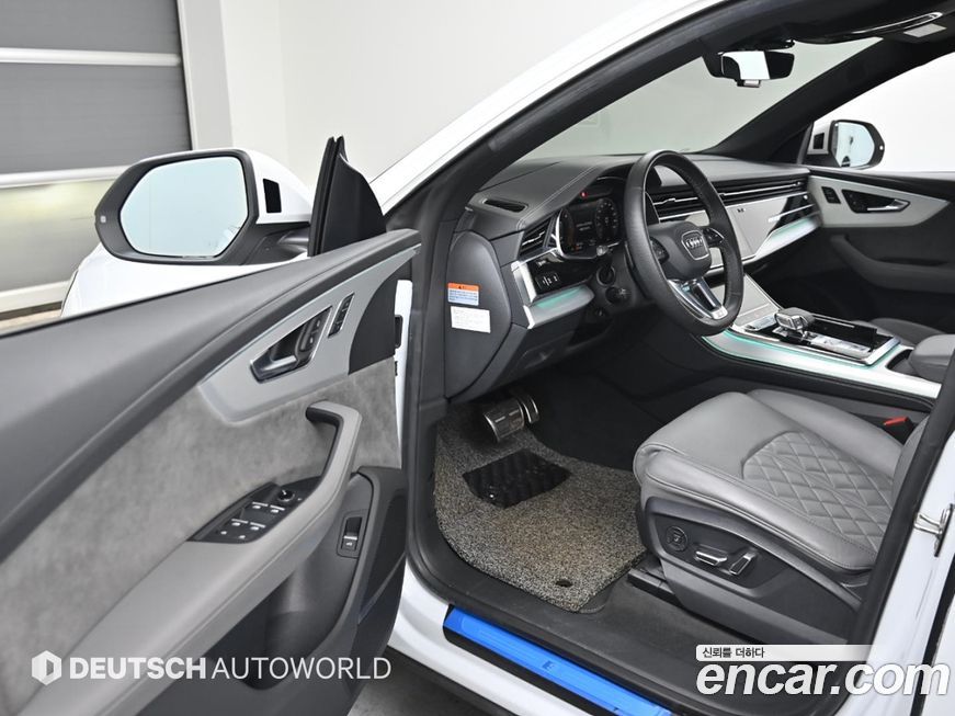 Audi Q8 2021