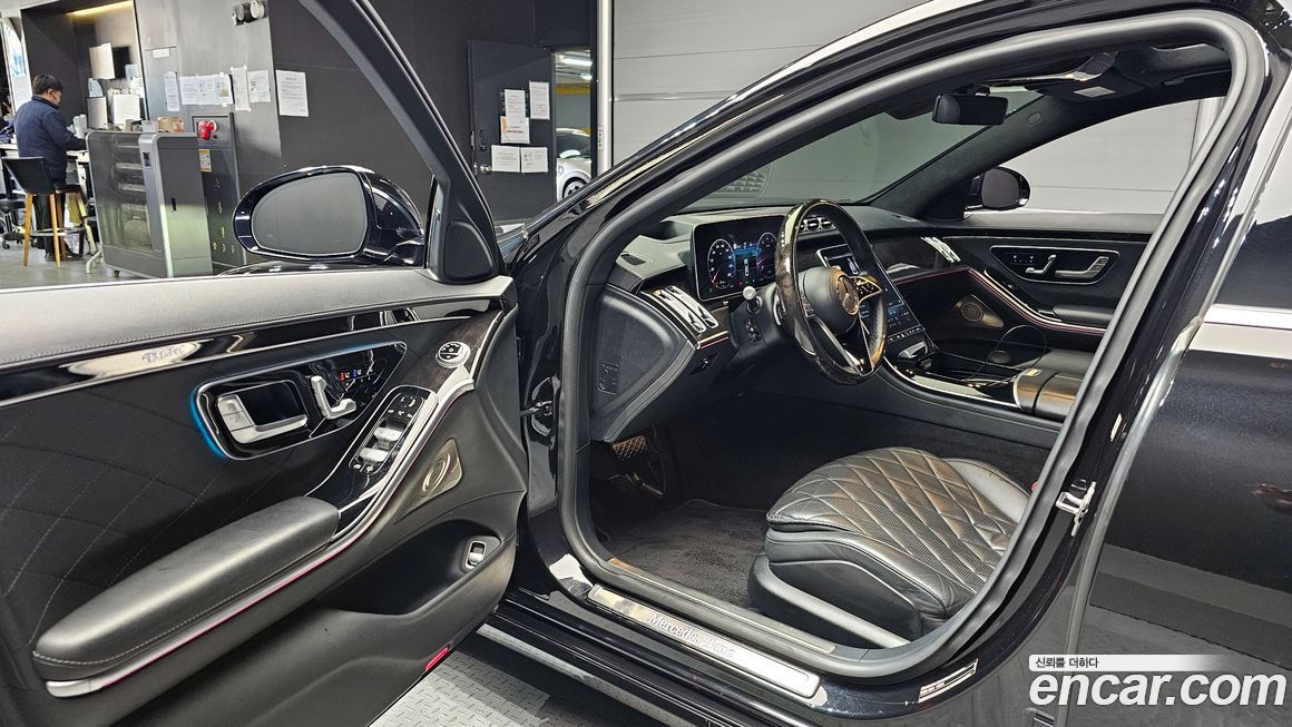 Mercedes-Benz S-Class 2021