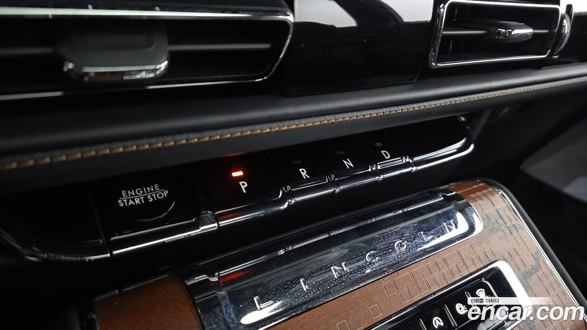 Lincoln Aviator 2025