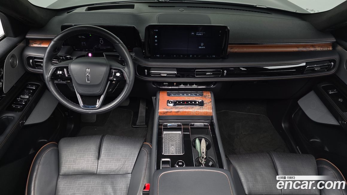 Lincoln Aviator 2025