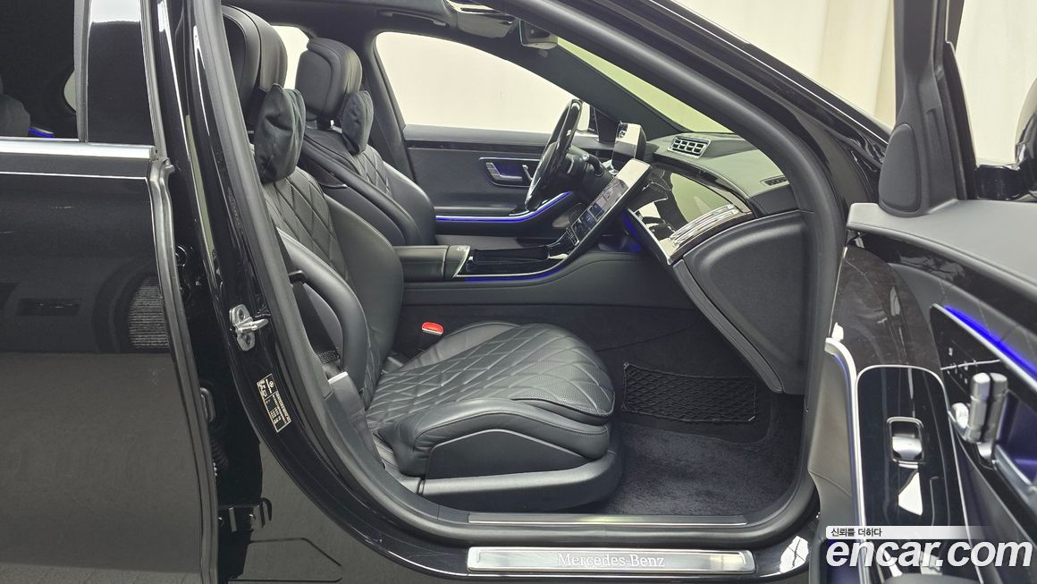 Mercedes-Benz S-Class 2021