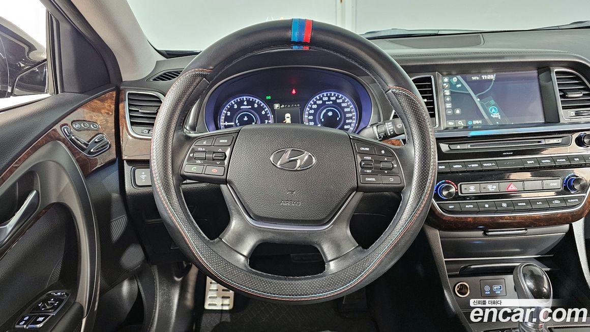 Hyundai Aslan 2015
