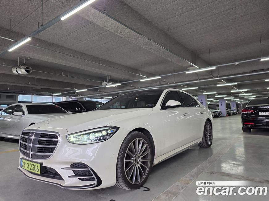 Mercedes-Benz S-Class 2023