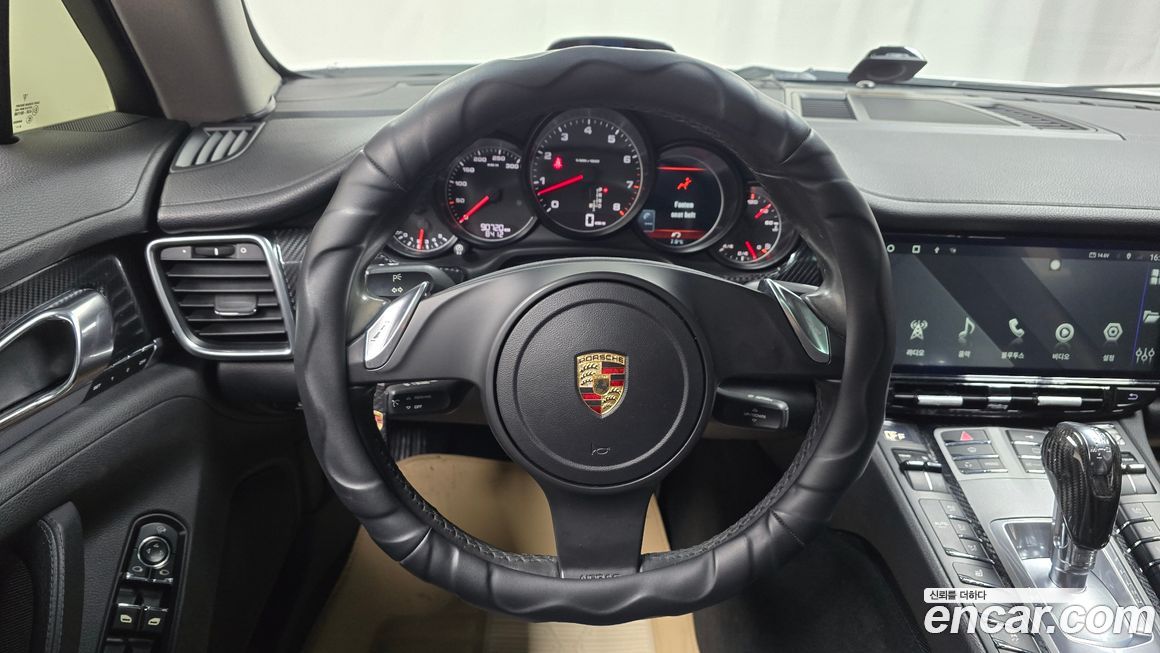 Porsche Panamera 2011