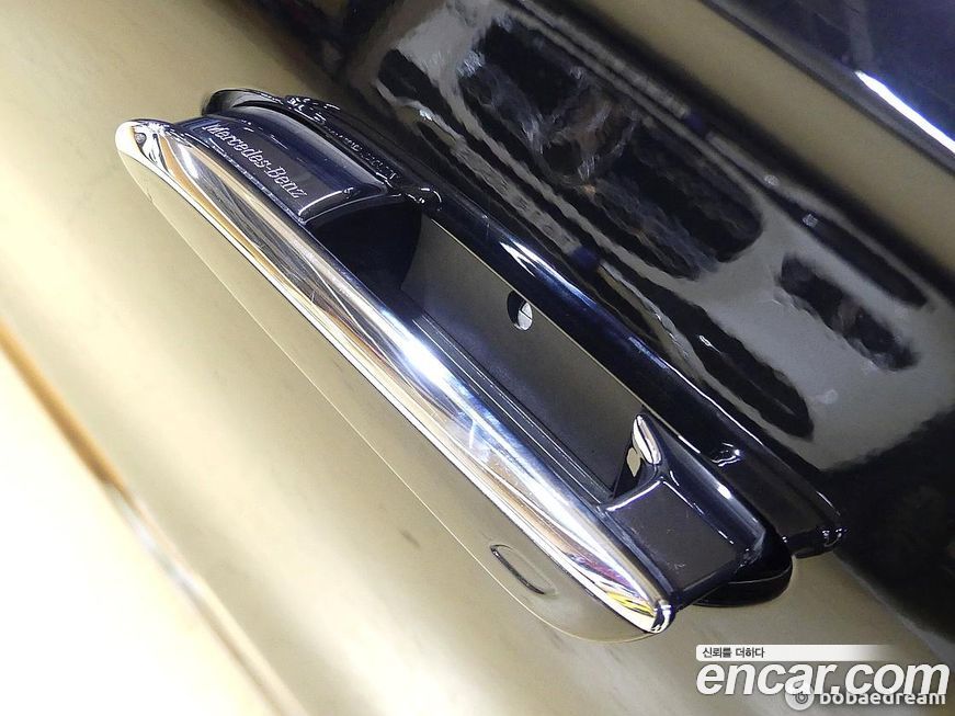 Mercedes-Benz S-Class 2023