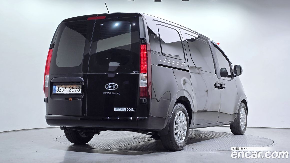 Hyundai Staria 2023