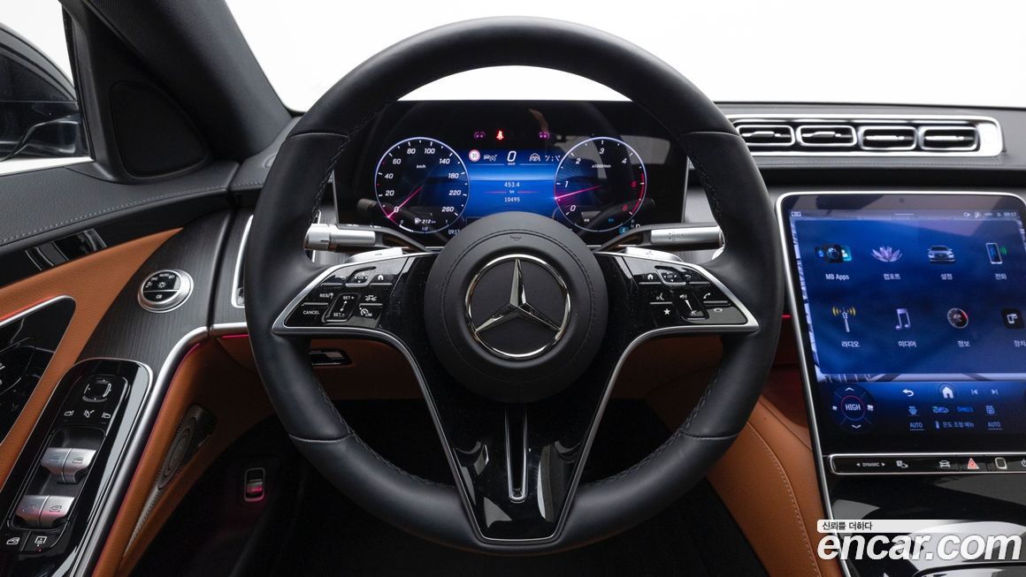 Mercedes-Benz S-Class 2025