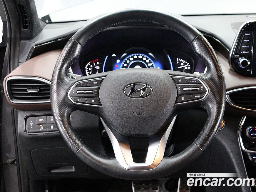 Hyundai Santafe 2020