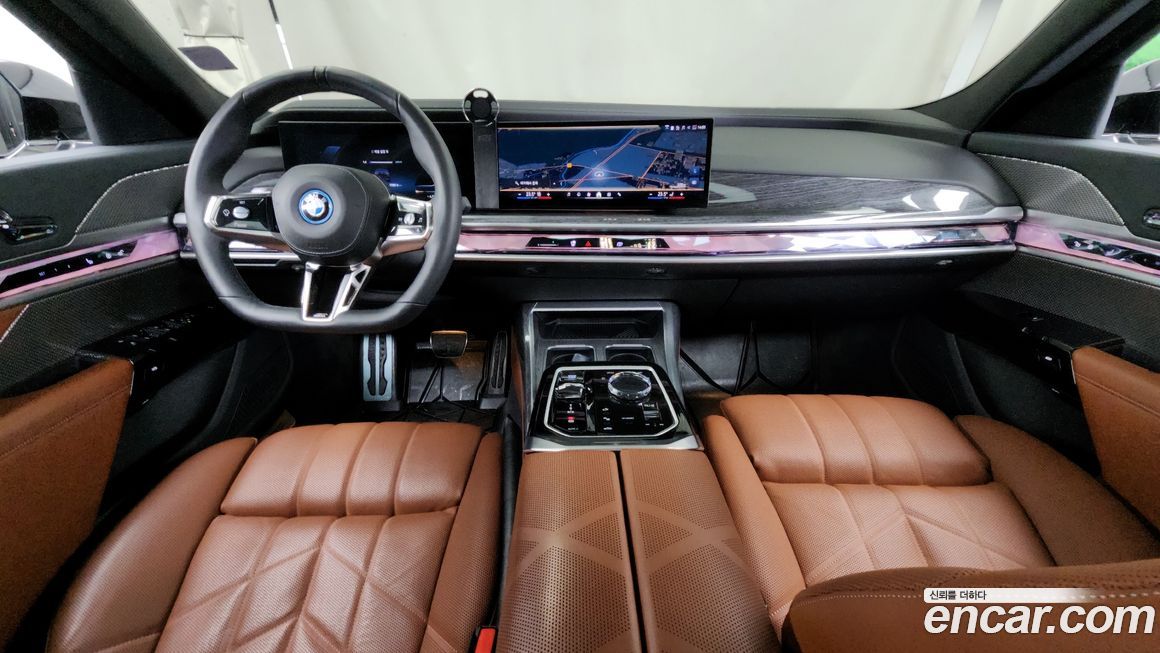 BMW i7 2024
