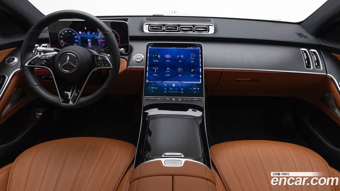 Mercedes-Benz S-Class 2025