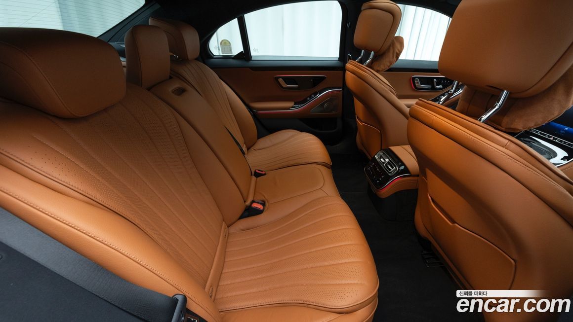 Mercedes-Benz S-Class 2025