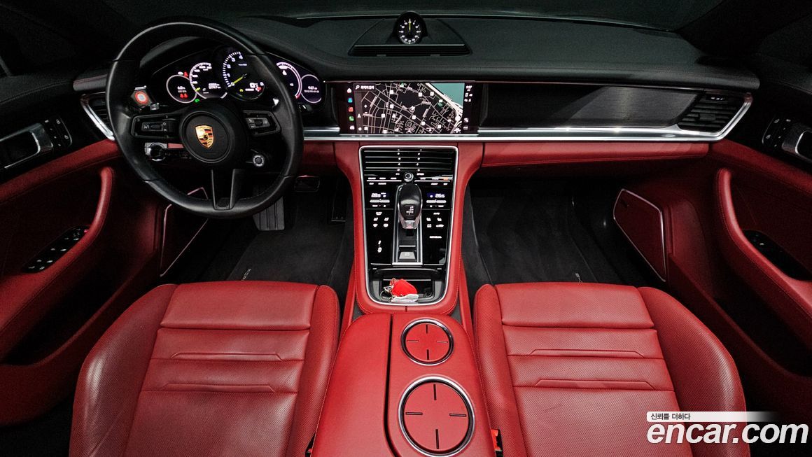 Porsche Panamera 2023