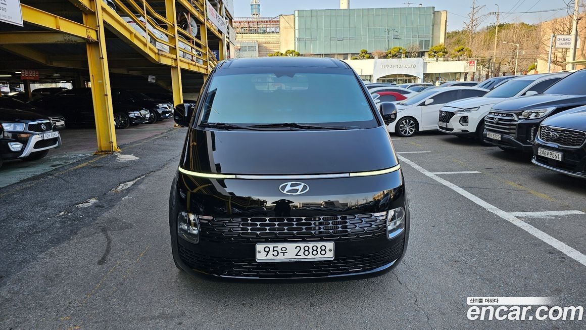Hyundai Staria 2022