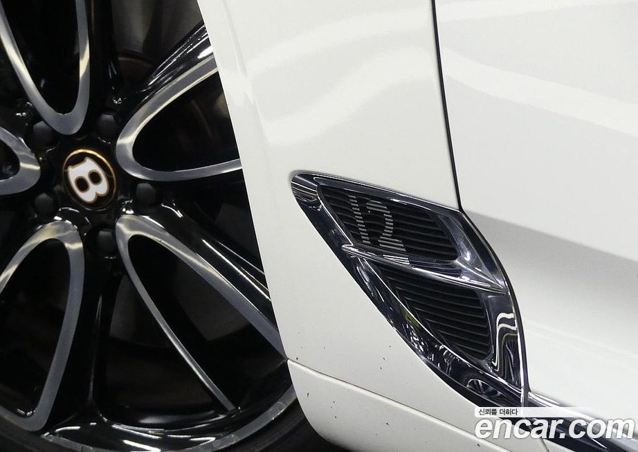 Bentley Continental 2020