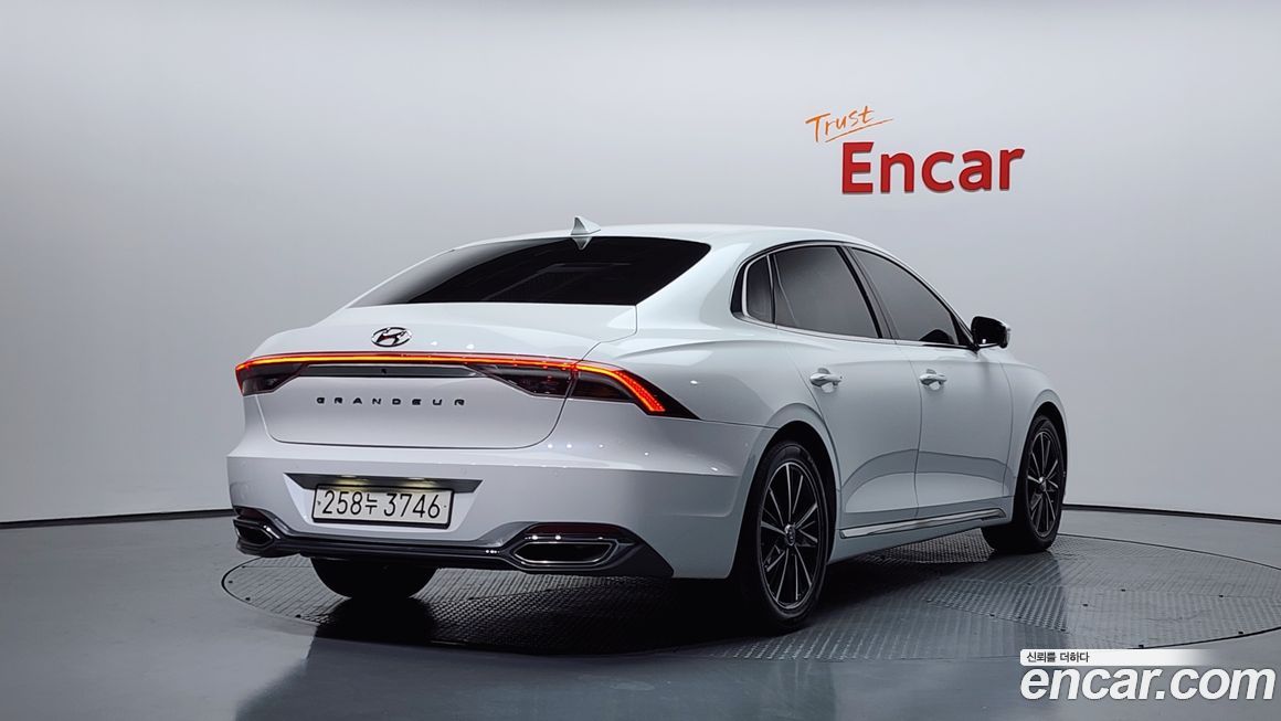 Hyundai Grandeur 2022