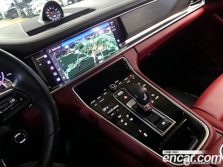 Porsche Panamera 2023