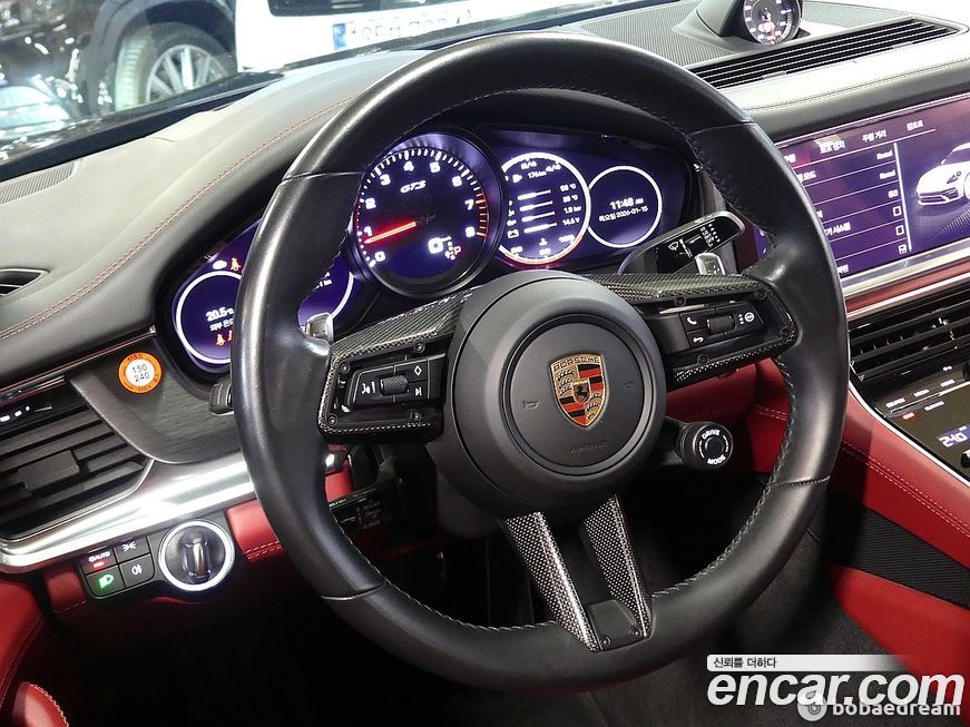 Porsche Panamera 2023