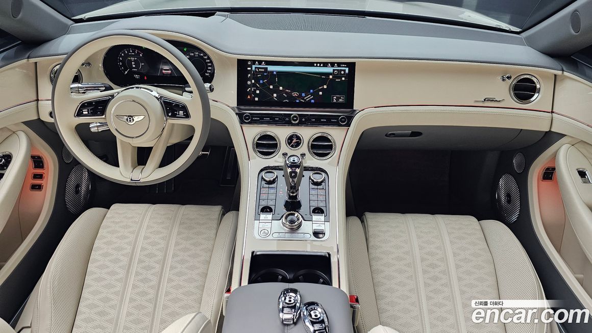 Bentley Continental 2025