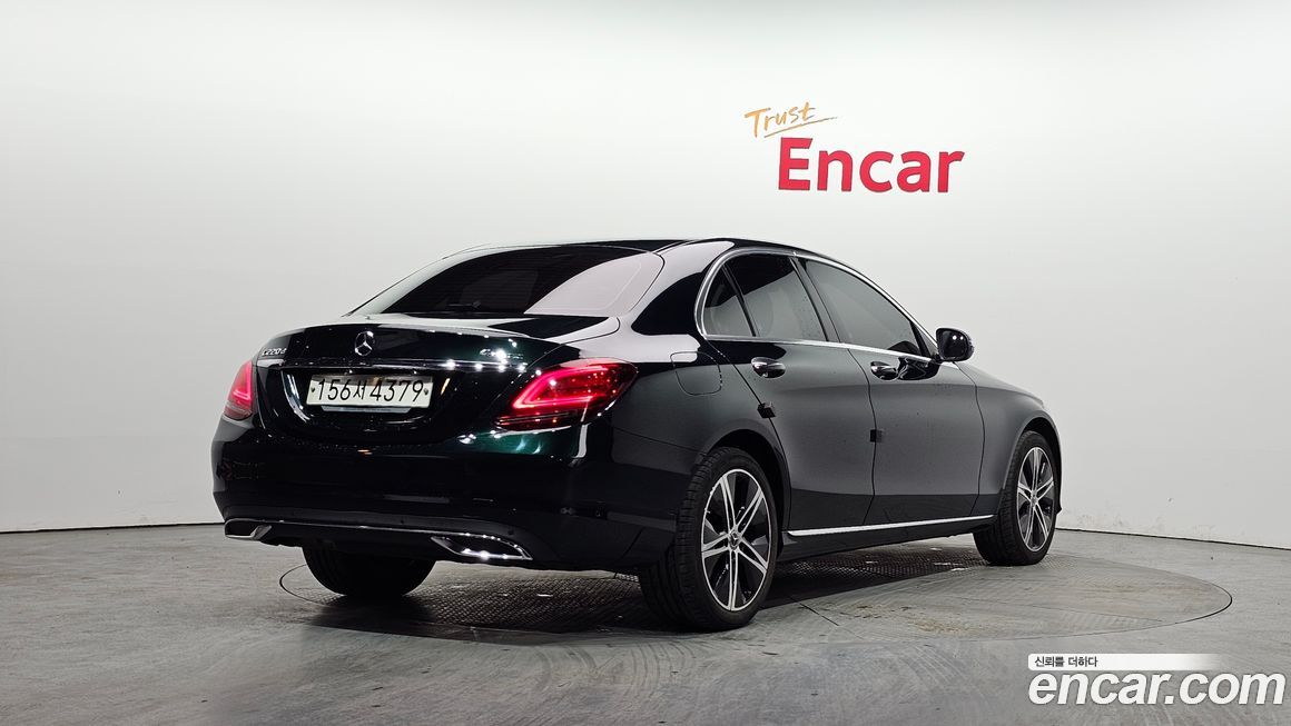 Mercedes-Benz C-Class 2019