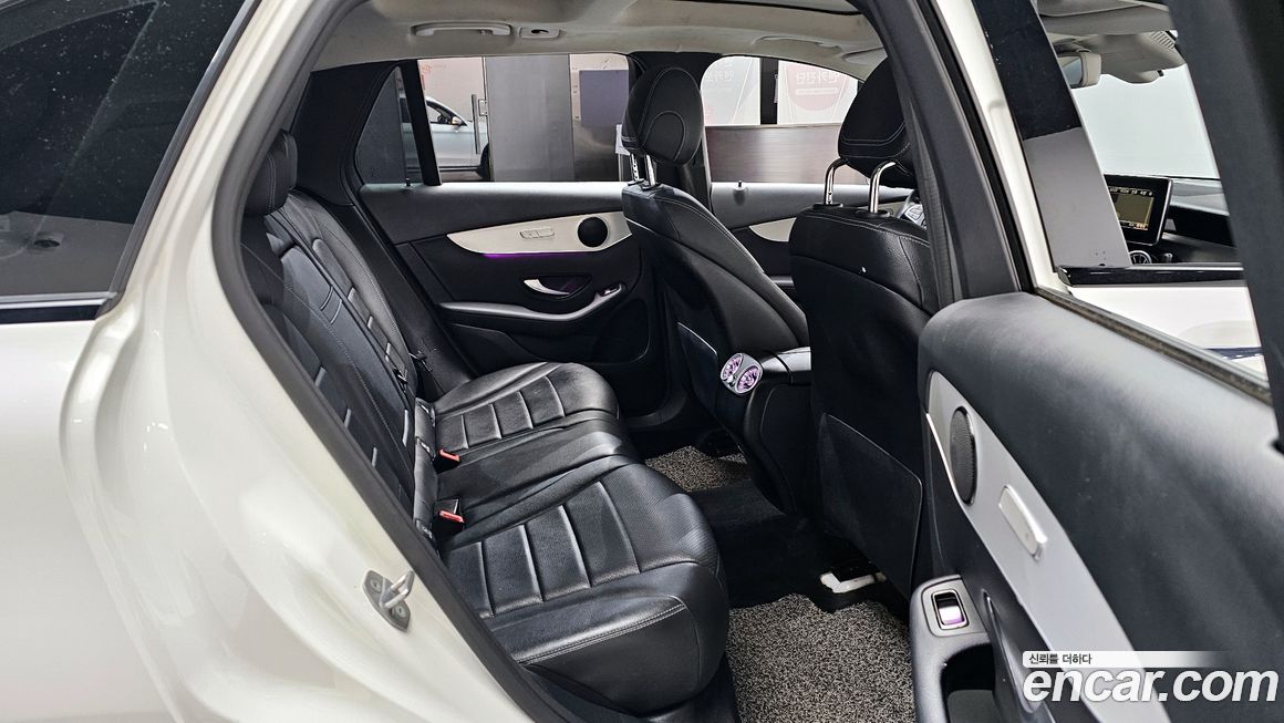 Mercedes-Benz GLC-Class 2019