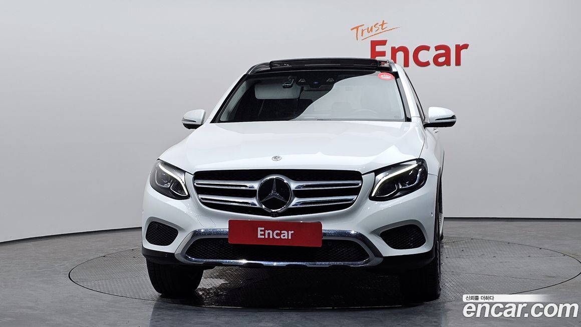 Mercedes-Benz GLC-Class 2019