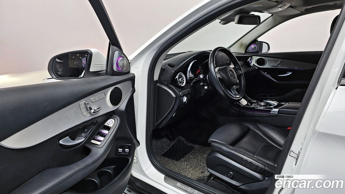 Mercedes-Benz GLC-Class 2019