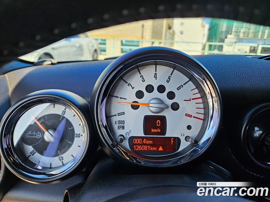 Mini Cooper Convertible 2012